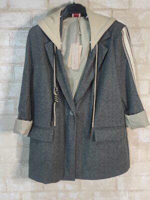 e1da4f7b3d15a43bf15ba0dd26833fd3