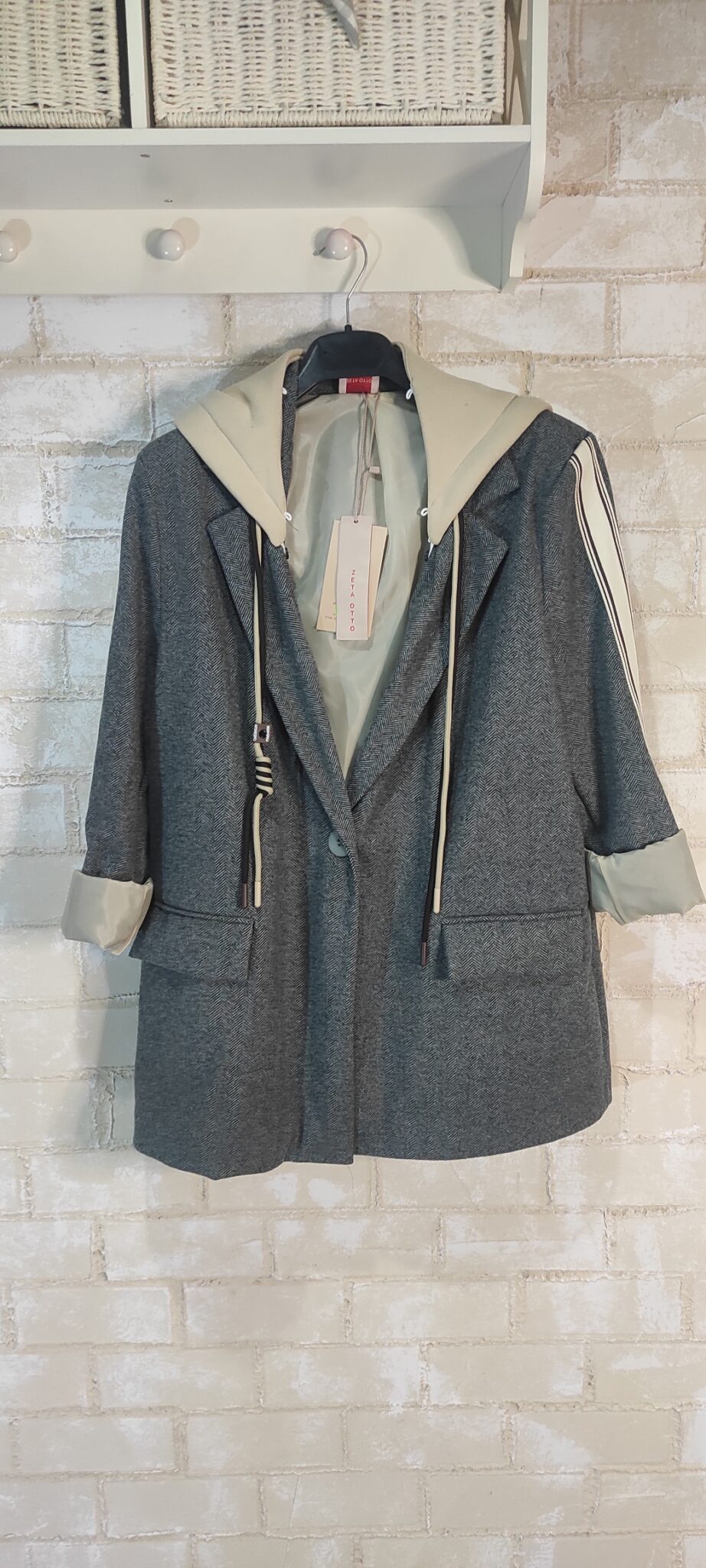 e1da4f7b3d15a43bf15ba0dd26833fd3