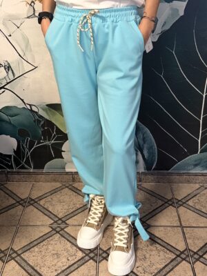 Spodnie dresowe - błękitne